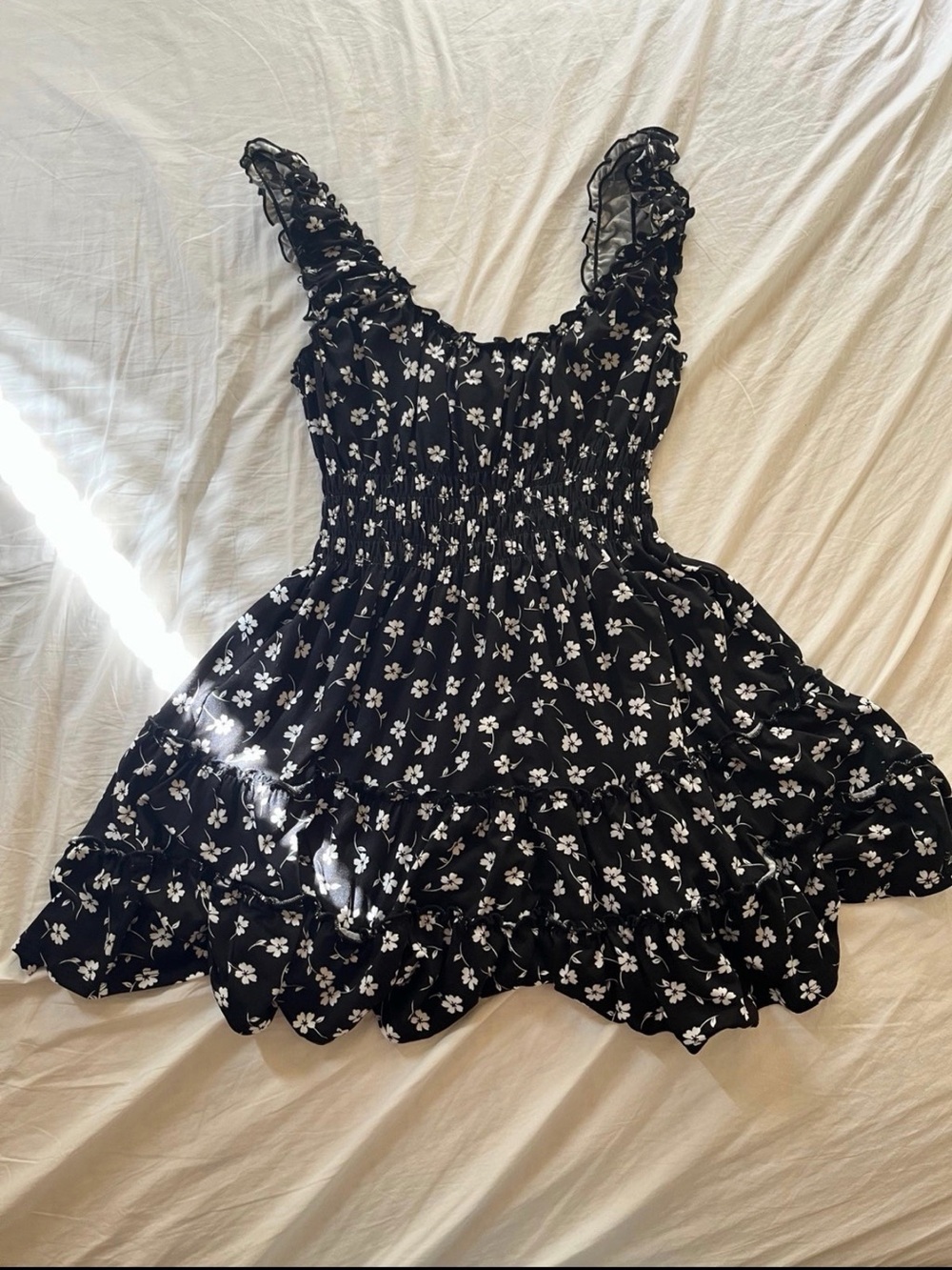 UO Urban Outfitters Lizzy Smocked Floral Mini Dress Size S floral